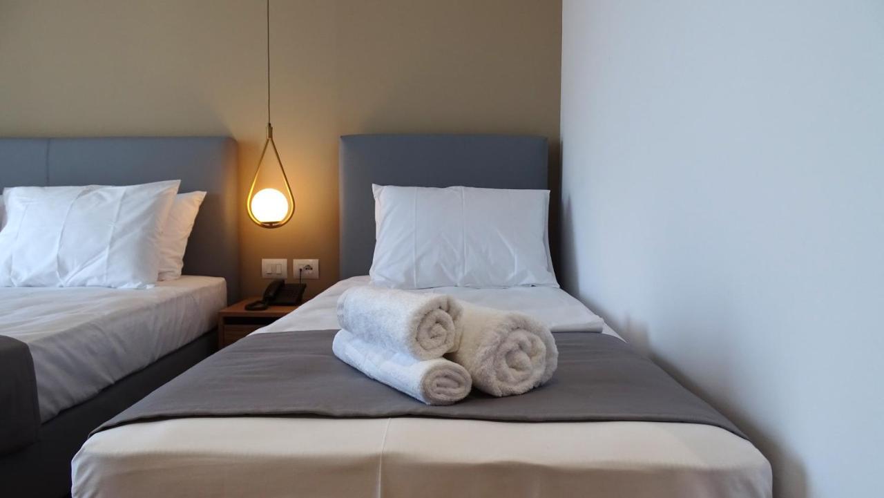 Valmar Hotel クサミル エクステリア 写真